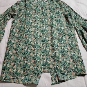 Womens Cute Flowy Sleeve Top, Small